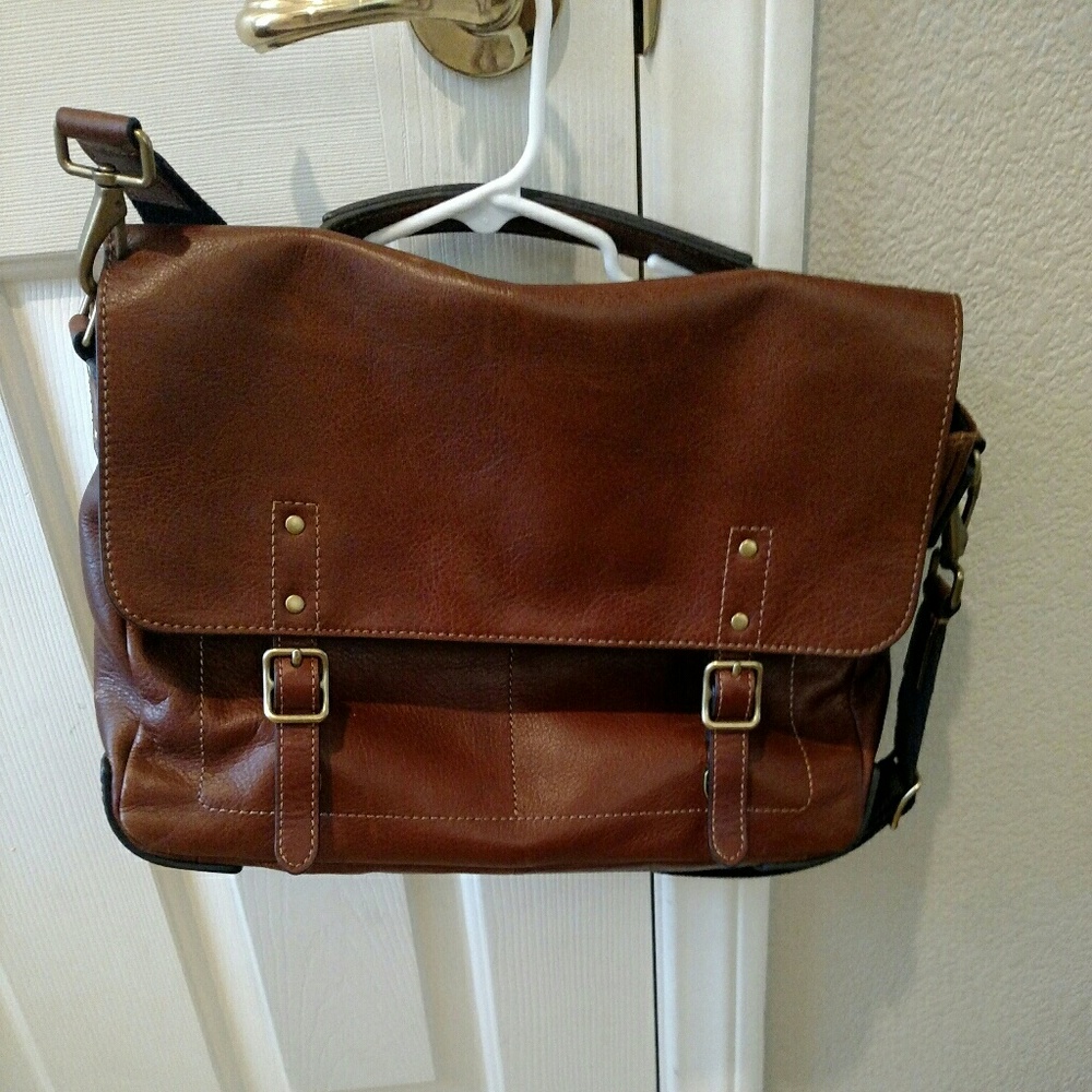 New Without Tags Fossil Tote Laptop Bag Leather